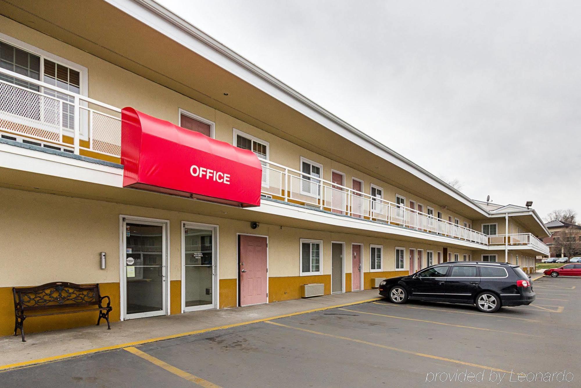 Rodeway Inn West Dodge Омаха Екстер'єр фото